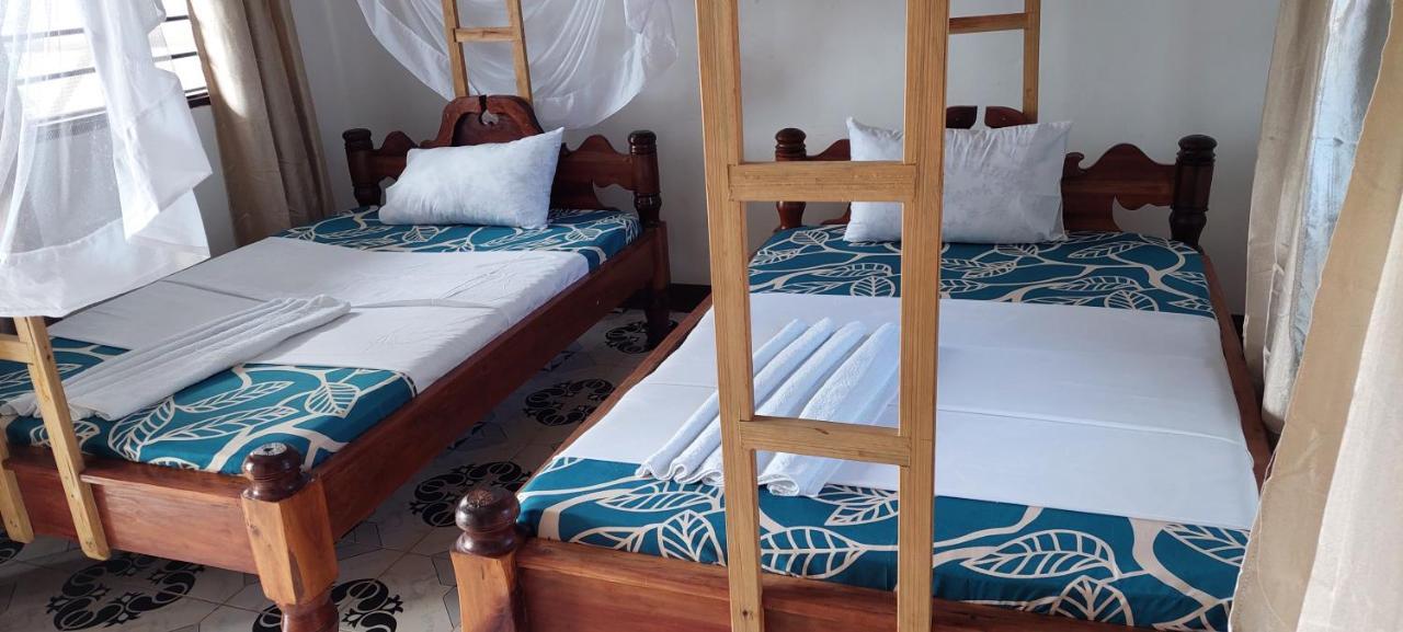 Aquarium Beach House Nungwi Esterno foto