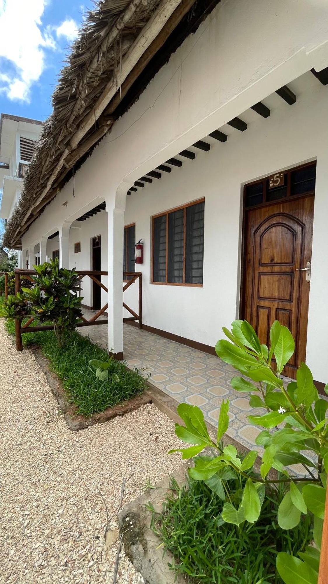 Aquarium Beach House Nungwi Esterno foto
