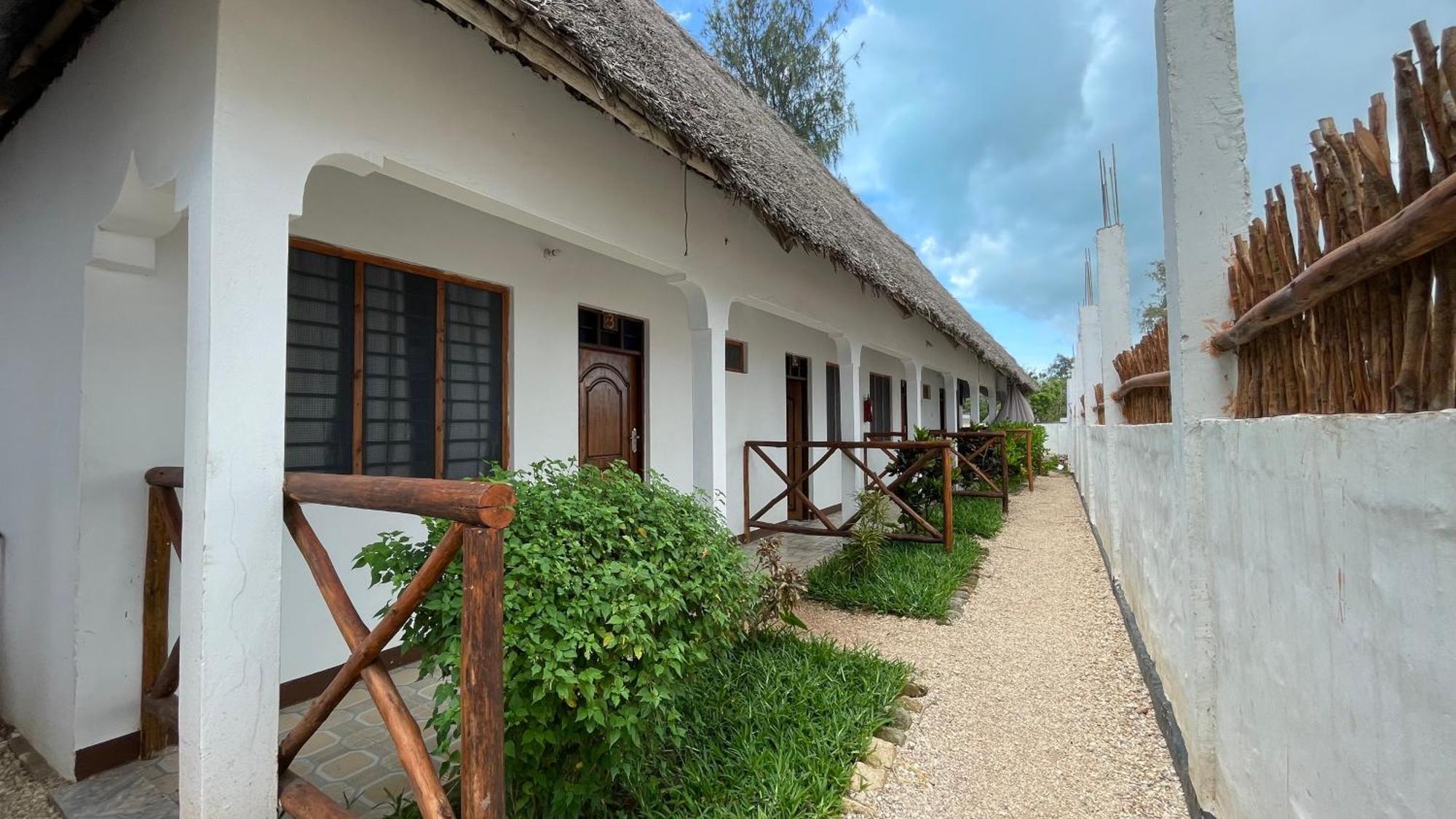 Aquarium Beach House Nungwi Esterno foto
